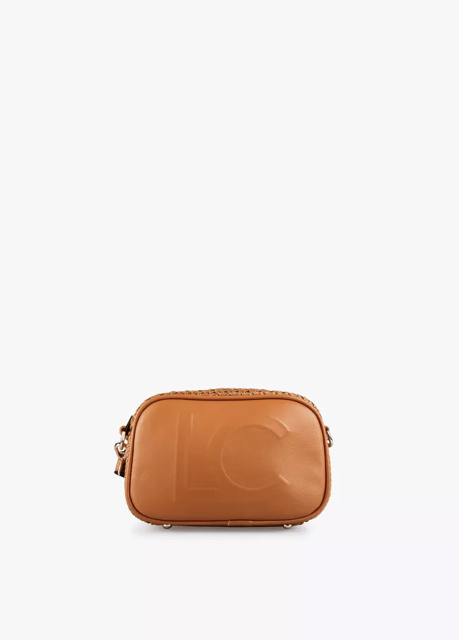 Crossbody bag in contrasting materials