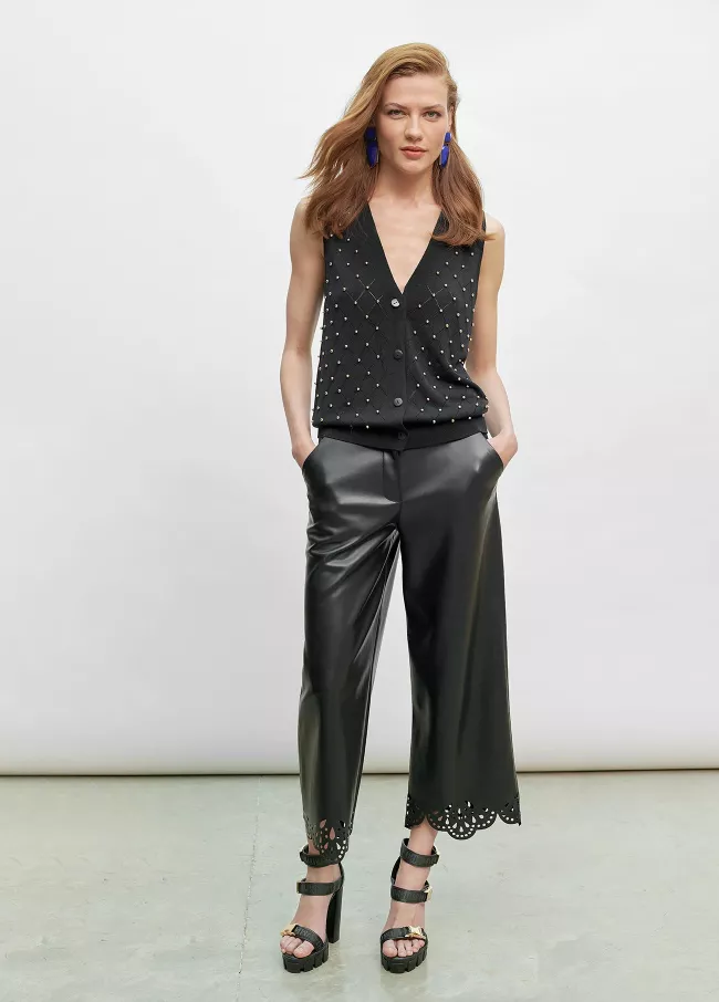 Pantalon similicuir avec détails