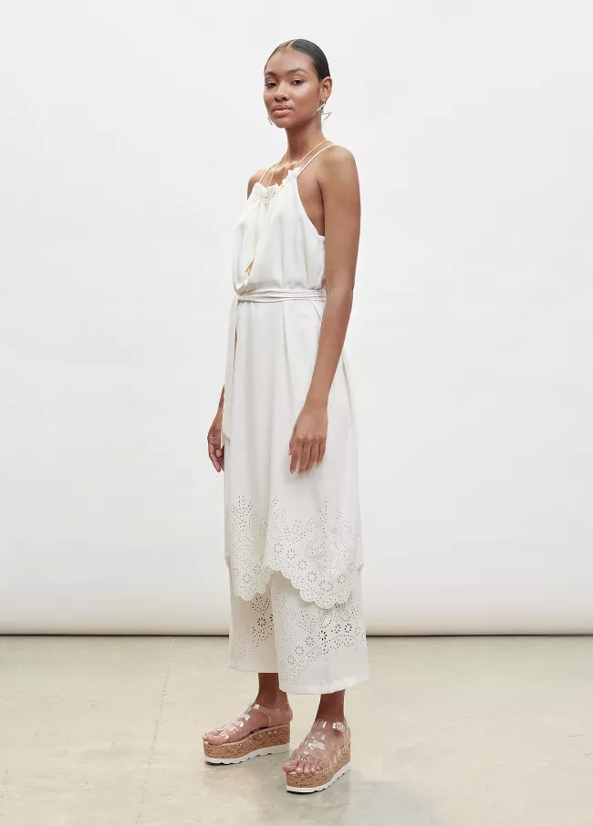 Hose mit Details am Saum