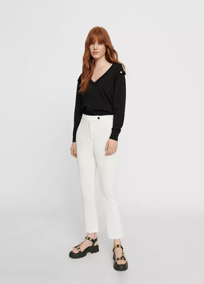 White skinny trousers
