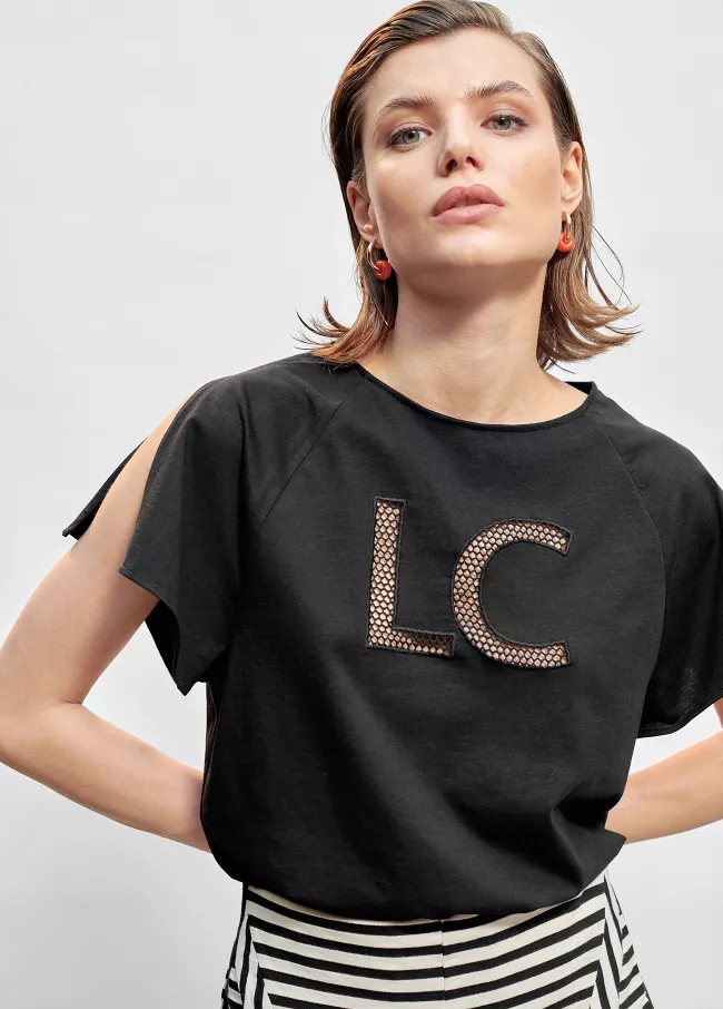 Shirt mit LC-Lochmuster auf der Vorderse