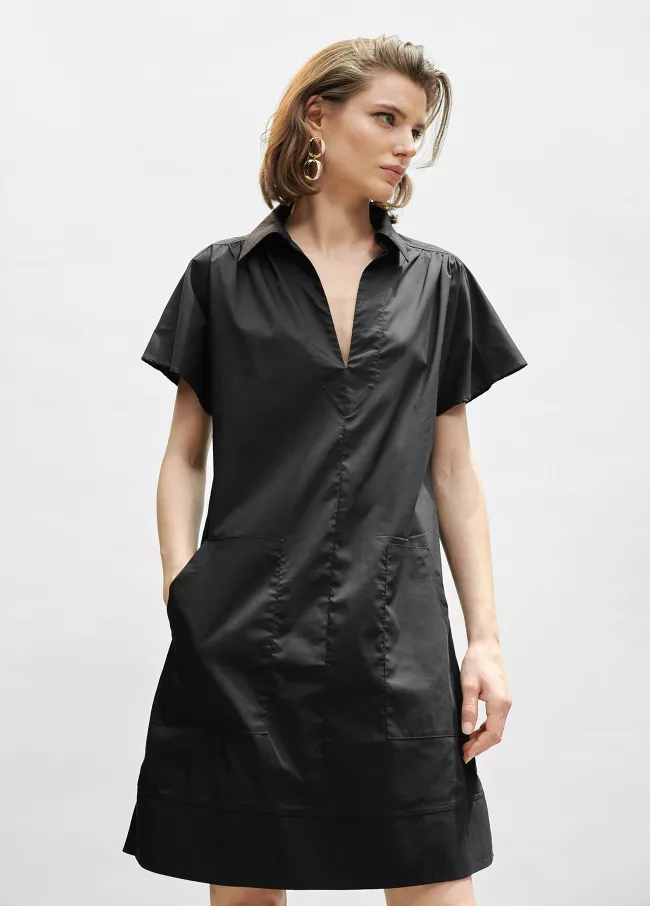 Short dress with pockets