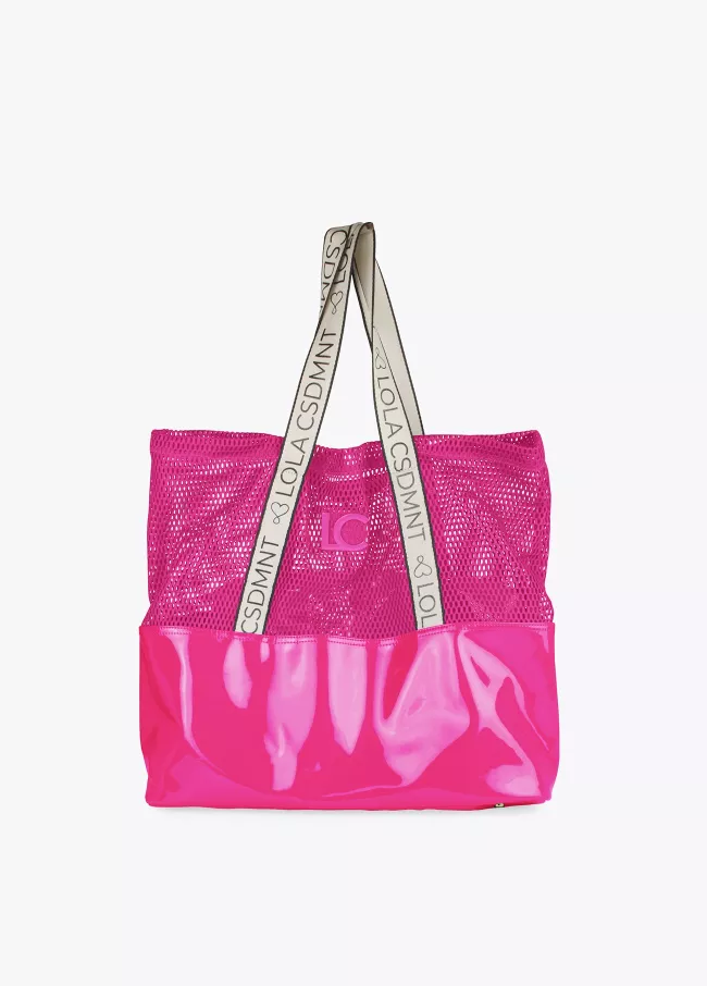 Sac en résille et vernis