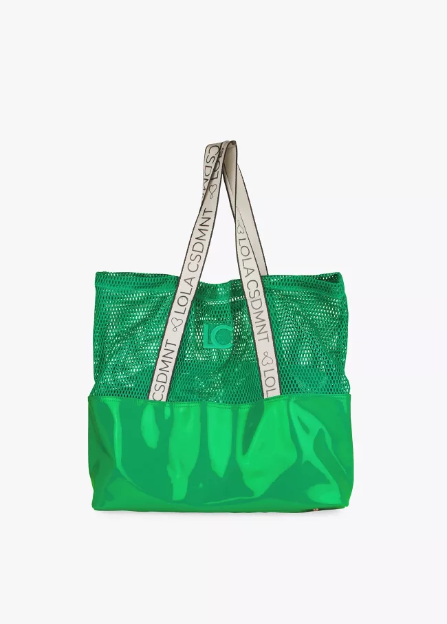 Sac en résille et vernis