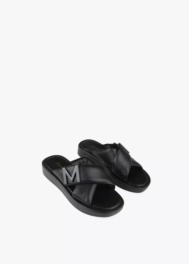 Sandalen aus Leder mit gesteppten Riemen