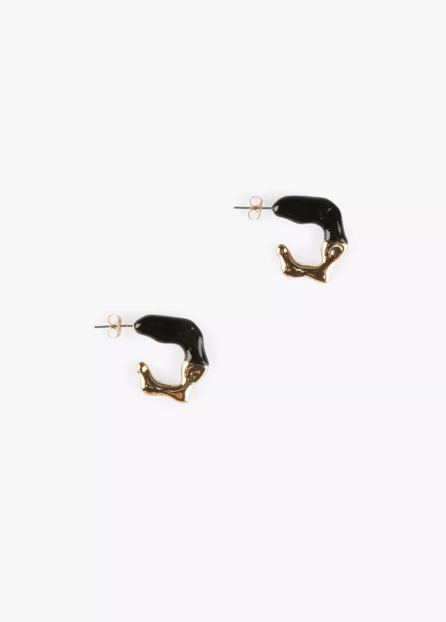 Irregular lacquered hoop earrings