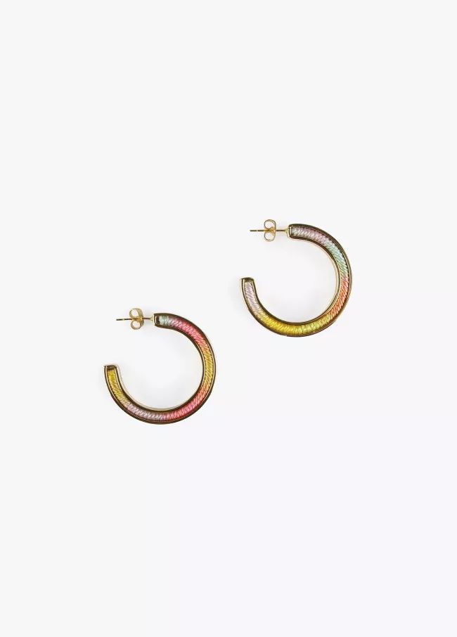 Aros con hilo multicolor