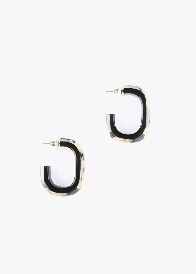 Hoop earrings with droplets