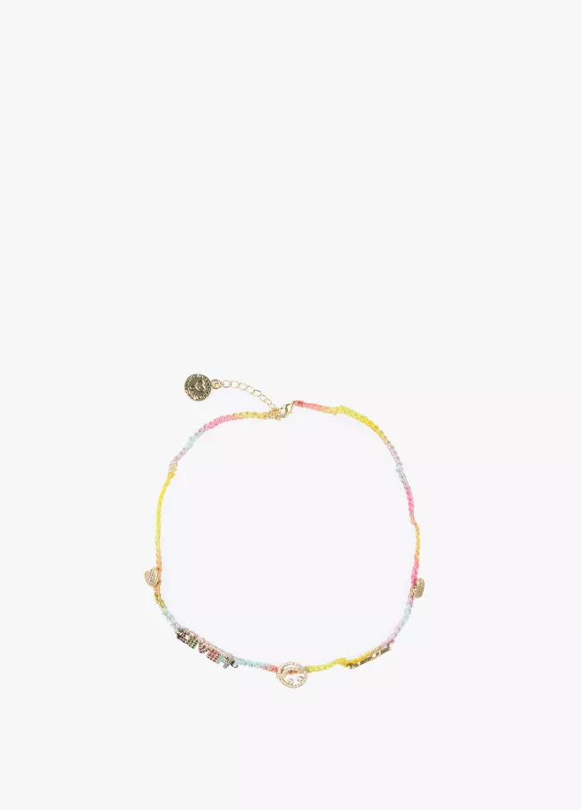 Makramee-Halskette mit Charms