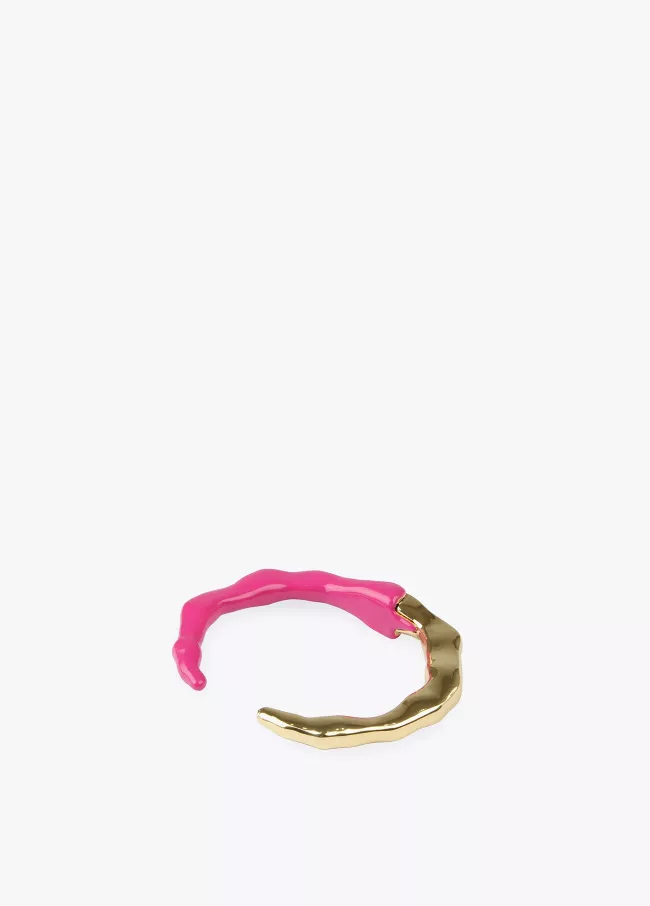 Bracelete irregular dourado e lacado