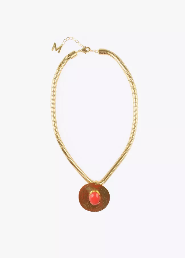 Short necklace with round pendant and na