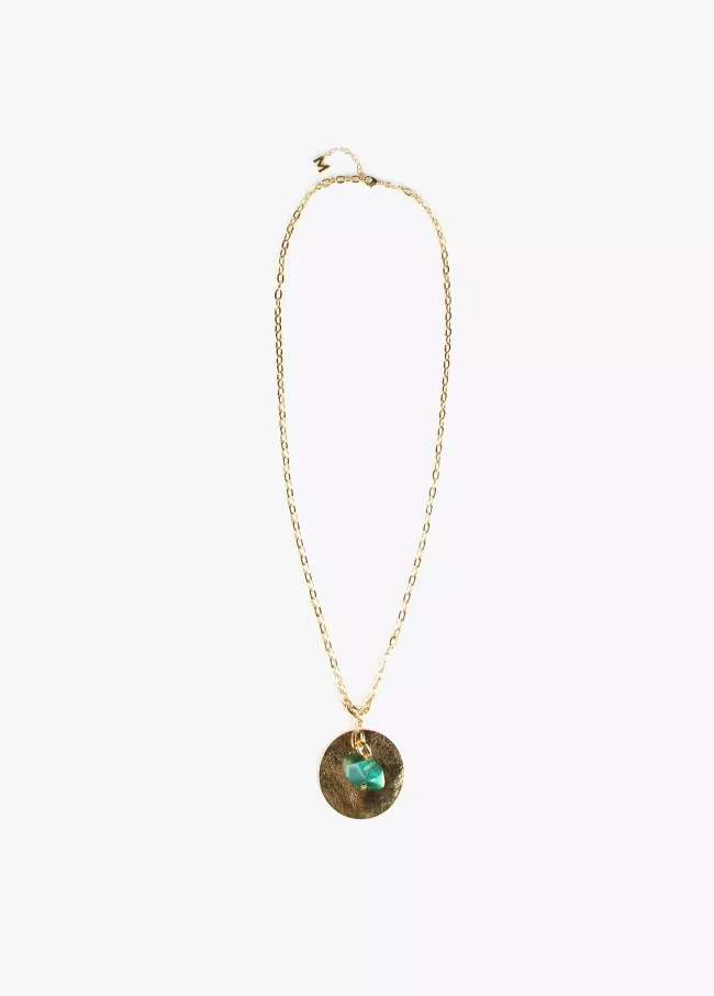 Colar comprido com pendente dourado e pe