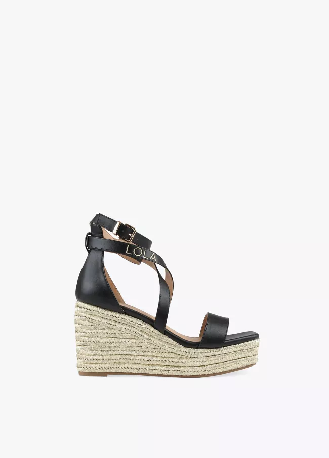 Chaussures compensées noires croisées