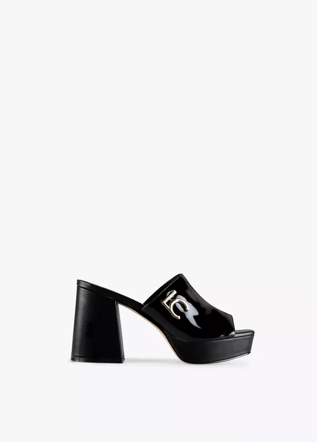 Patent leather high-heeled clogs
