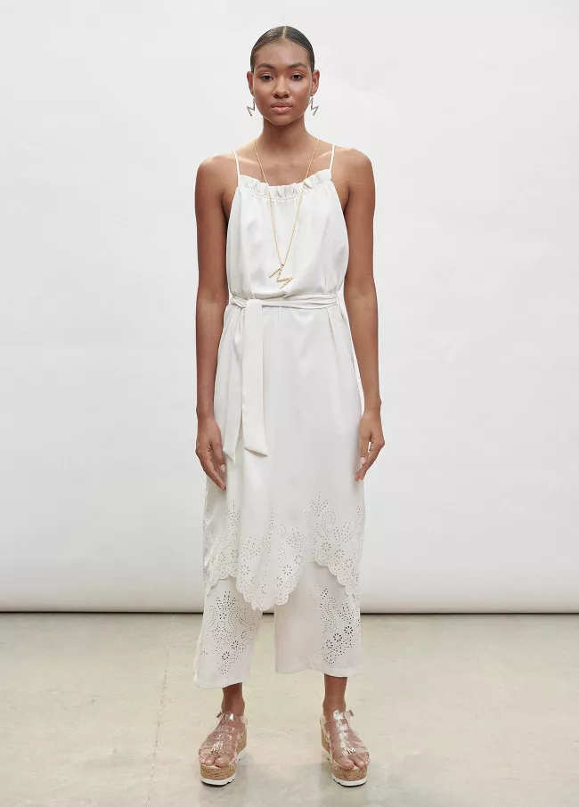 Vestido detalle bajo
