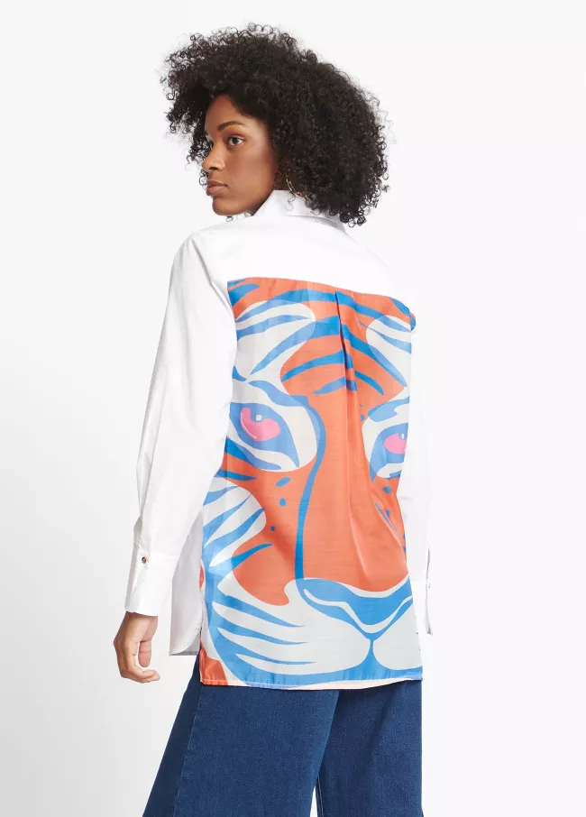 Camisa com estampado tigre nas costas