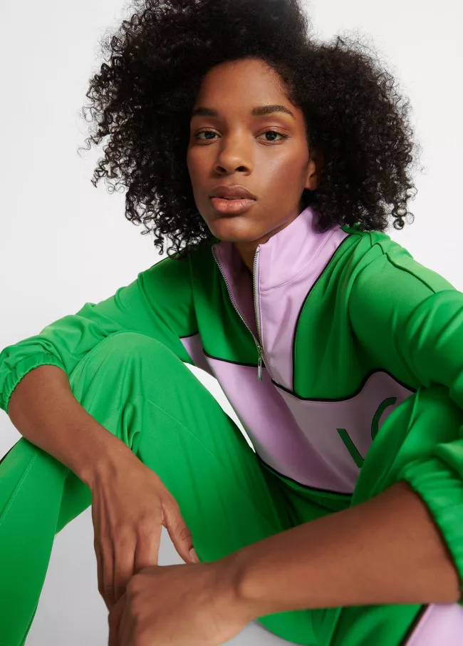 Two-tone sweatshirt