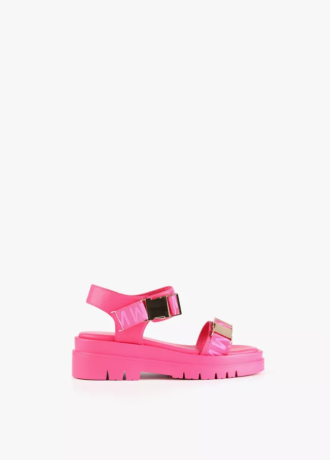 Leather cage sandals with gold buckles