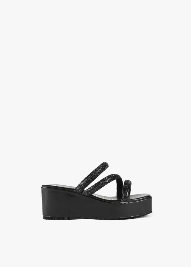 Sandalia plataforma strass