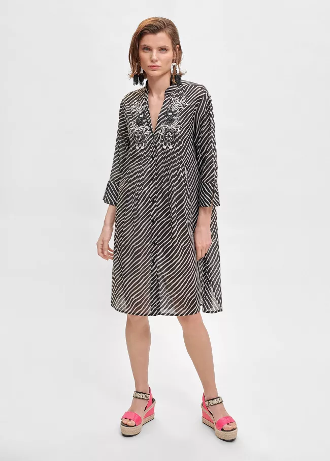 Black & white kaftan