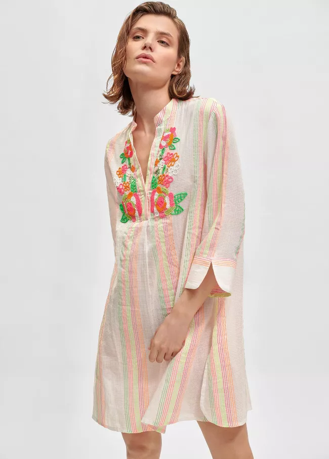 Kaftan riscas multicolor com bordado