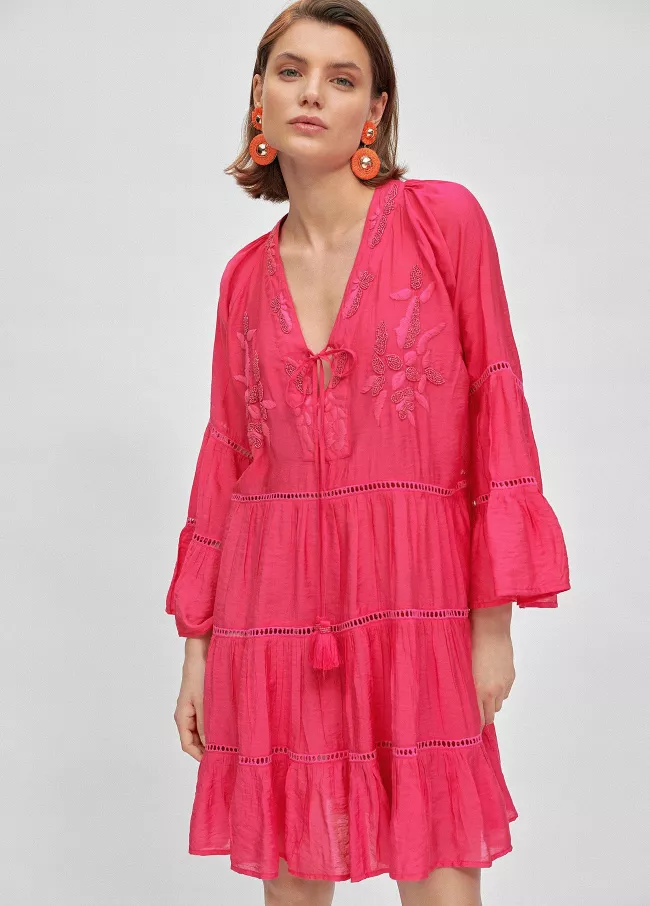 Fuchsia kaftan with tone-on-tone embroid