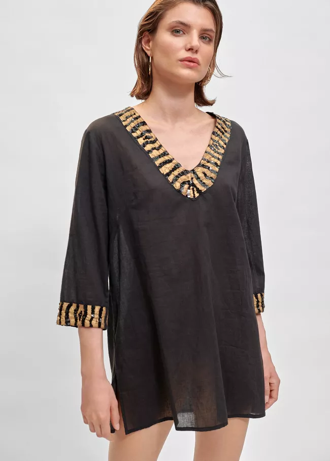 Kurzer Kaftan in Schwarz mit goldfarbene