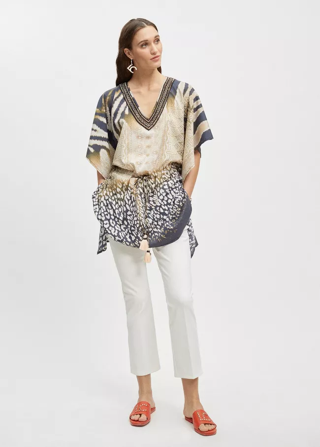 Kaftan curto em estampado animal print