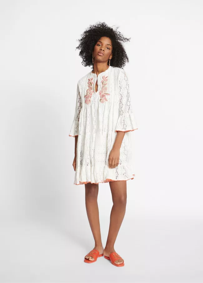 Kaftan with embroidery on the front