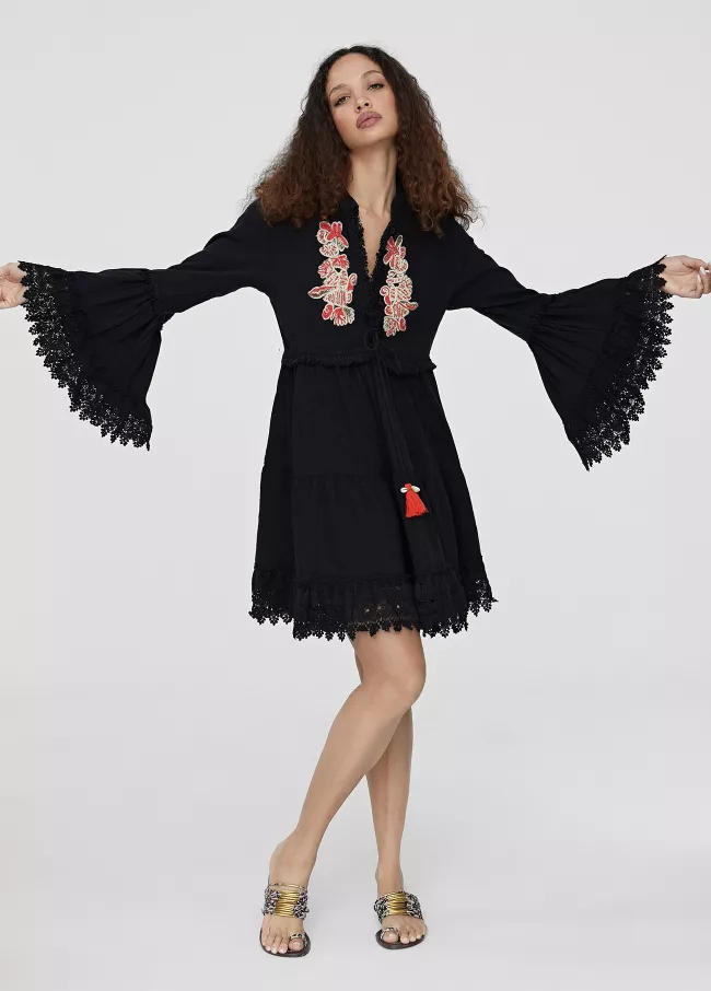 Kaftan mit Spitze und Strass