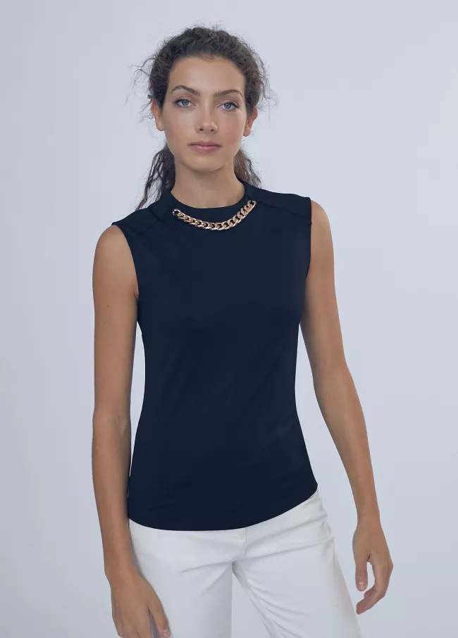 Trägertop mit Kette
