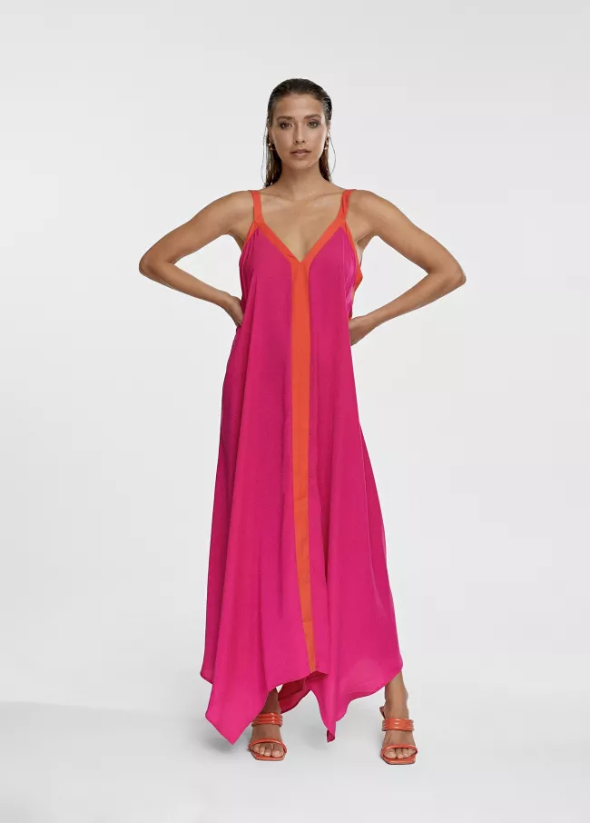 Robe longue satinée