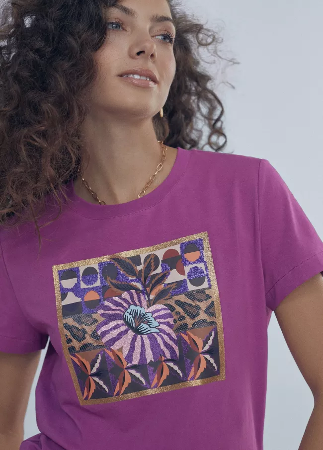 Shirt mit Print und seitlichen Schlitzen