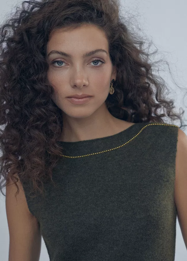 Contrast top