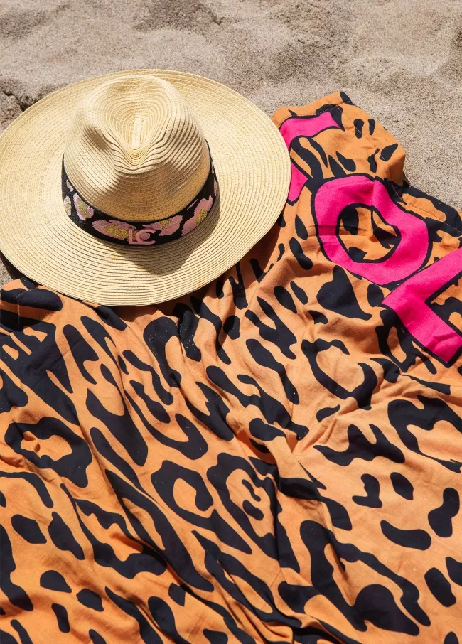 Serviette imprimé léopard avec logo LOLA