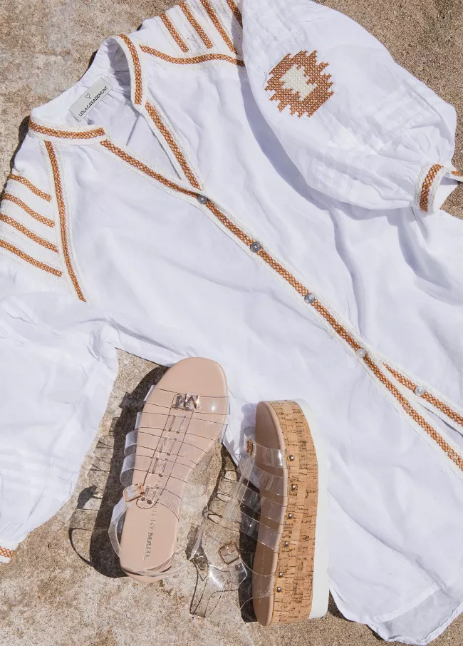 Ecru kaftan with embroidery