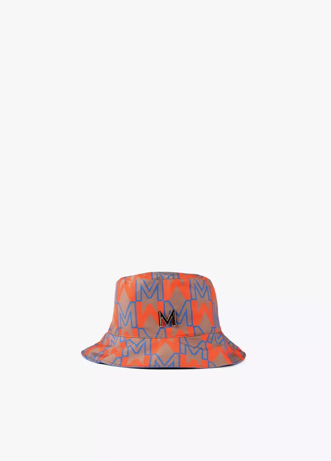 Three-tone logo hat