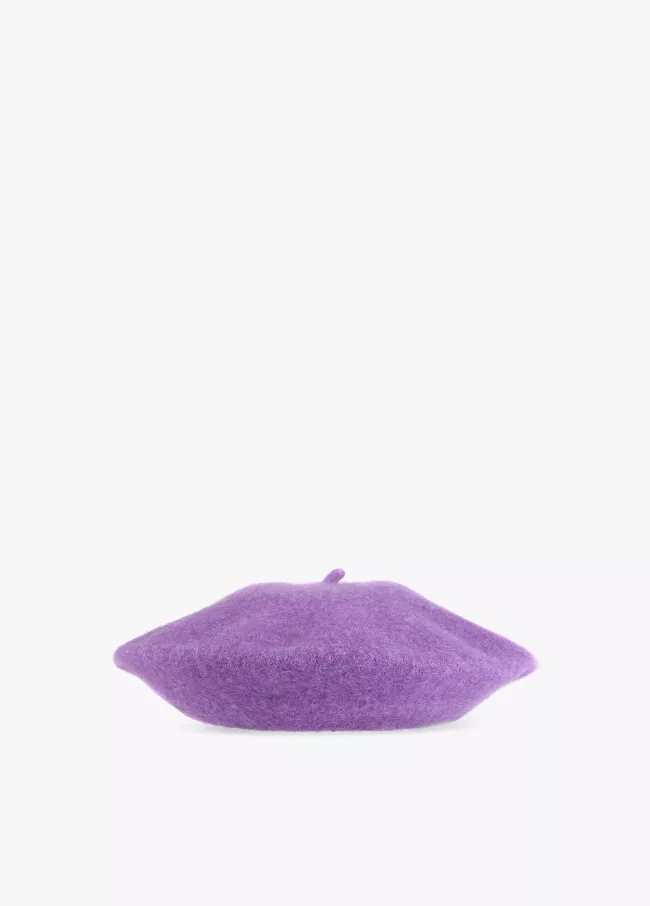 Coloured beret