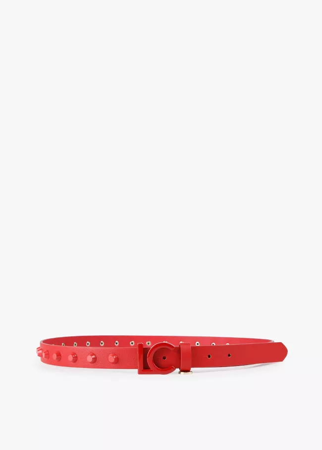 Flat studded belt