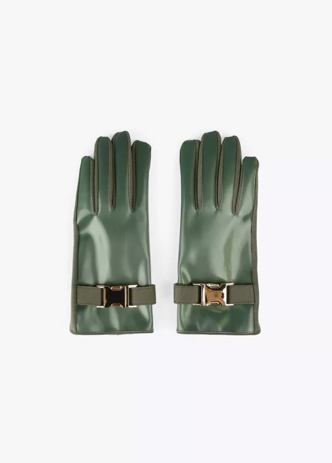 Handschuhe aus Lackleder mit Schnalle