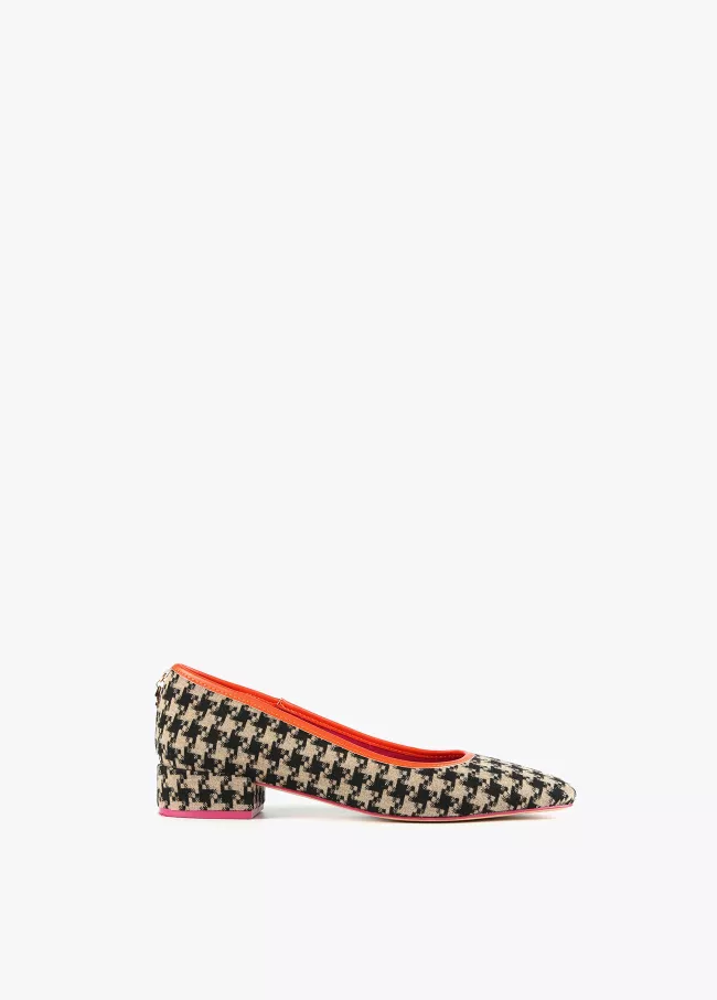 Houndstooth ballerinas