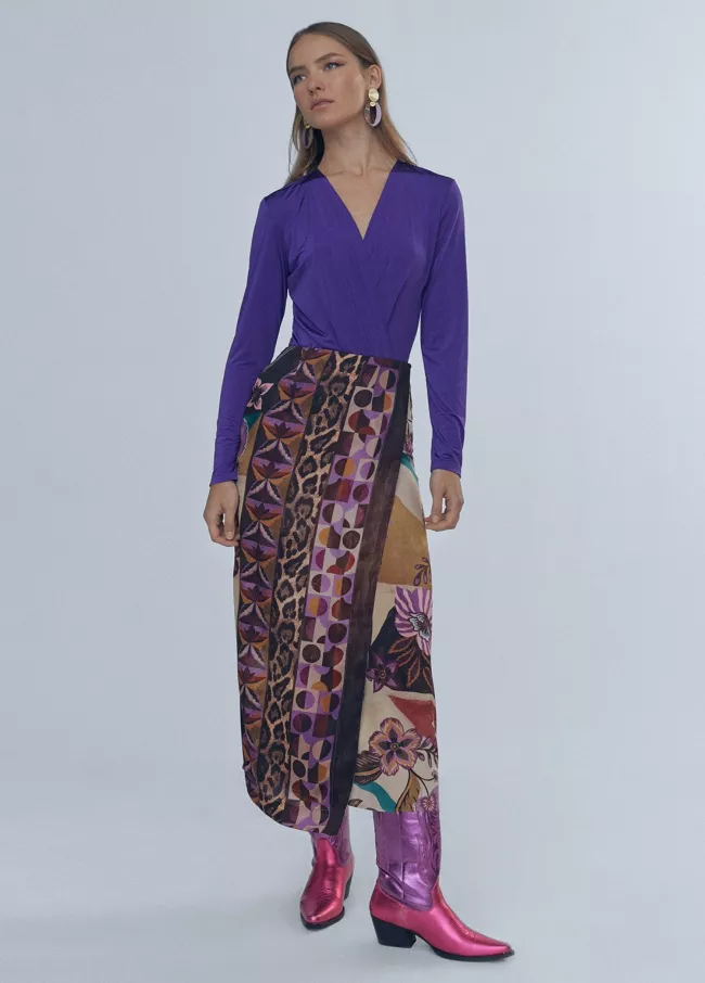 Asymmetric printed skirt