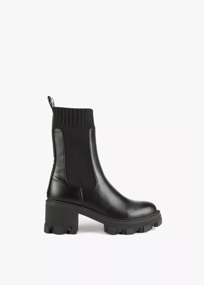 Botin calcetin suela track