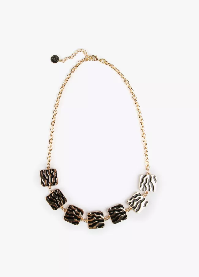 Collar corto cuadrados animal print