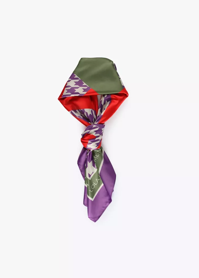 Foulard motif pied-de-poule