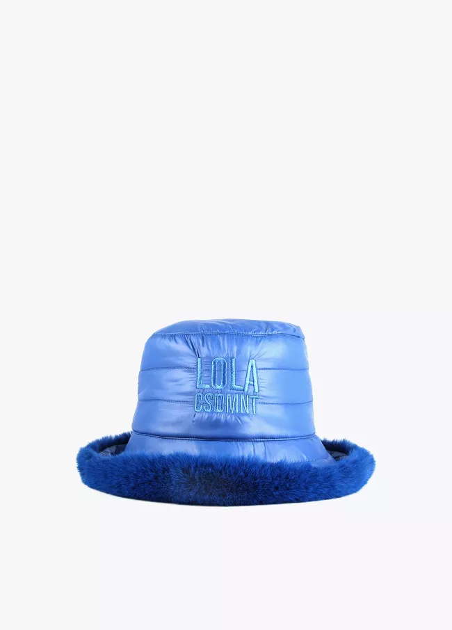 Reversible bucket hat with fur
