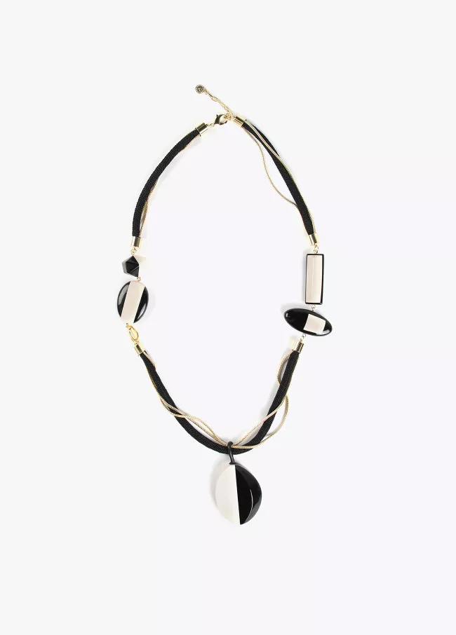 Collier cordon noir et blanc